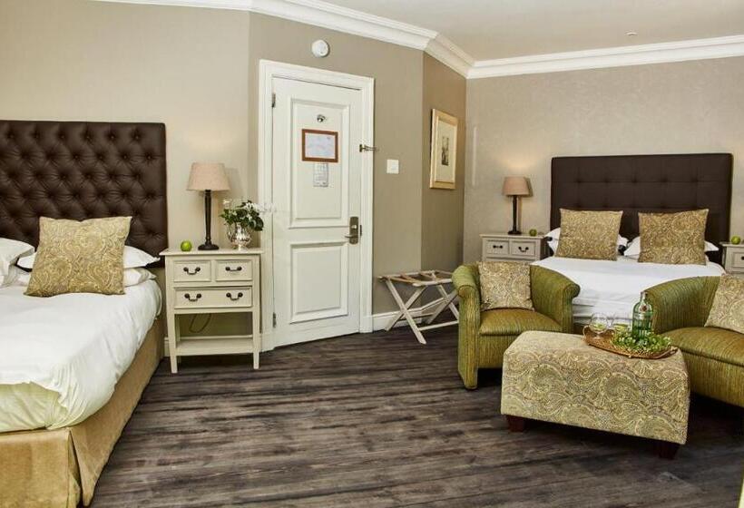 חדר משפחתי, The Devon Valley