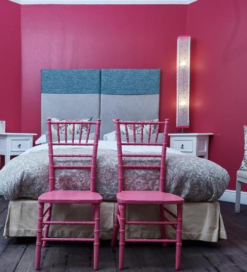 חדר קלאסי, The Devon Valley