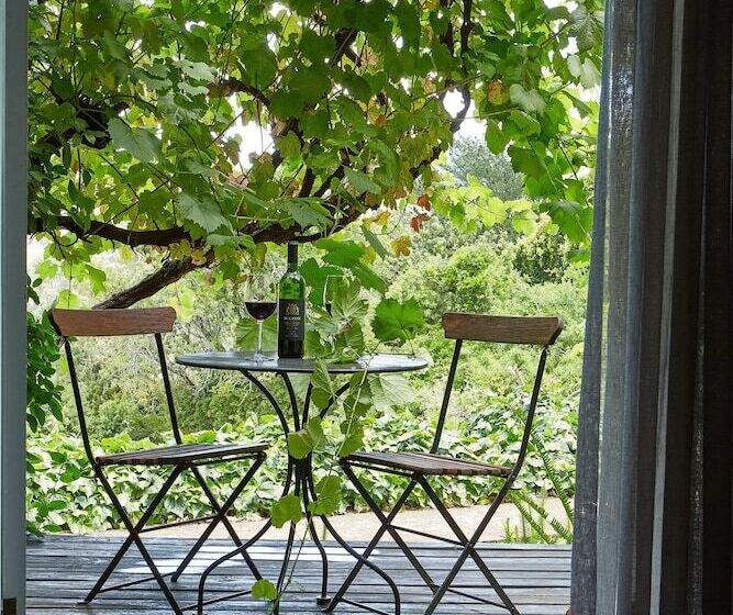 חדר קלאסי, The Devon Valley