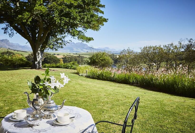 חדר דלוקס, The Devon Valley