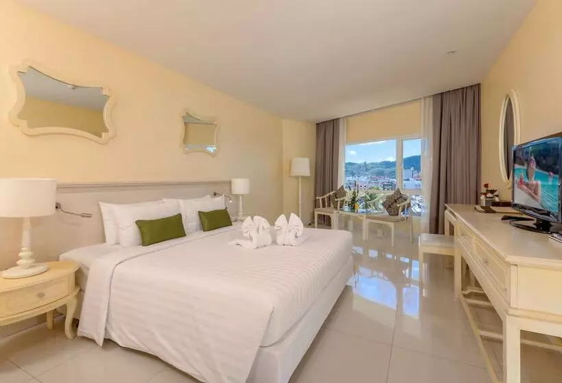 デラックスルーム, Andaman Embrace Patong, Phuket