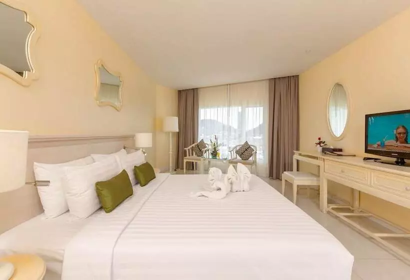 デラックスルーム, Andaman Embrace Patong, Phuket