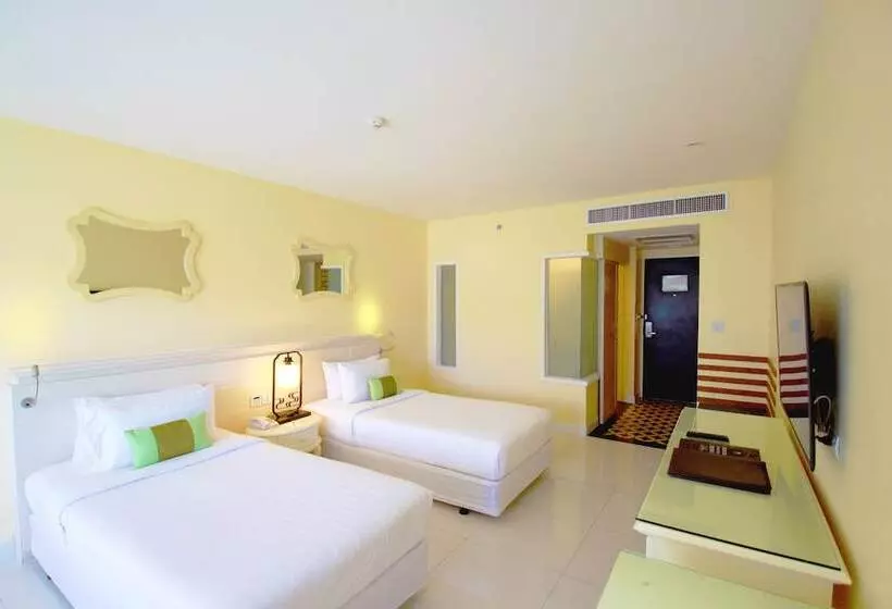 デラックスルーム, Andaman Embrace Patong, Phuket