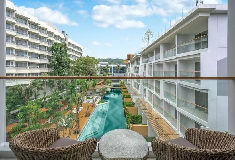バルコニー付プレミアムルーム, Andaman Embrace Patong, Phuket