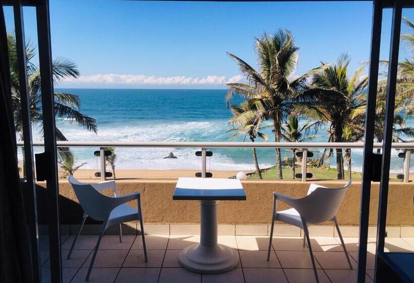 חדר סופריור עם מרפסת, Salt Rock Hotel And Beach Resort