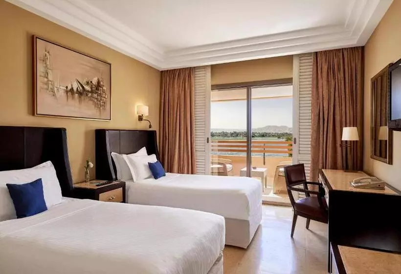 اتاق سوپریور با چشمانداز, Steigenberger Resort Achti