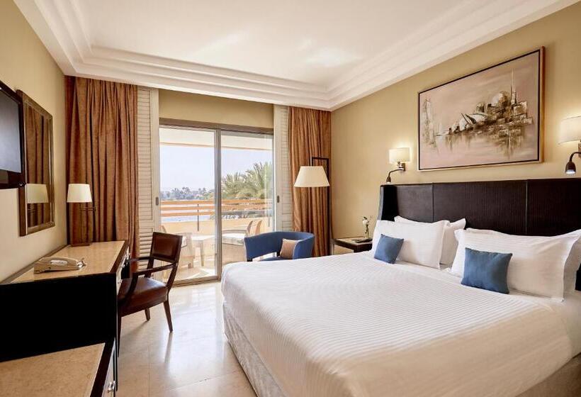 اتاق سوپریور با تخت بزرگ, Steigenberger Resort Achti