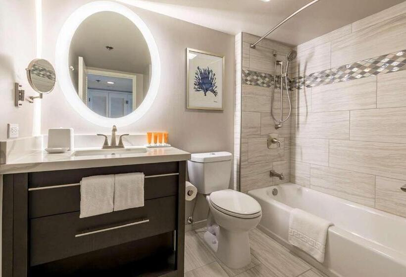 סוויטה, Aston Waikiki Beach Tower