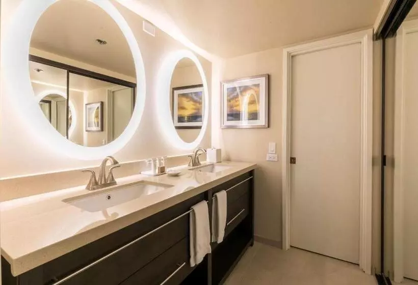 2 Bedroom Premium Apartment Sea View, Aston Waikiki Beach Tower