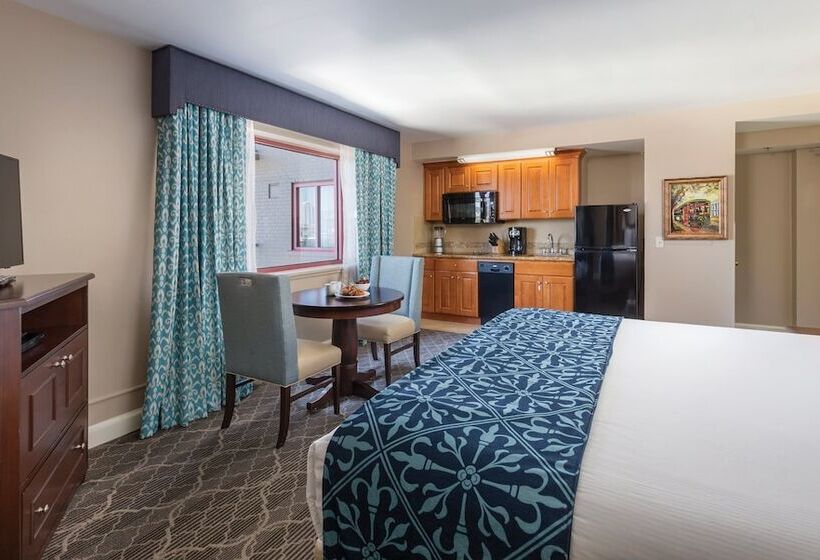 استودیوی استاندارد, Club Wyndham Avenue Plaza