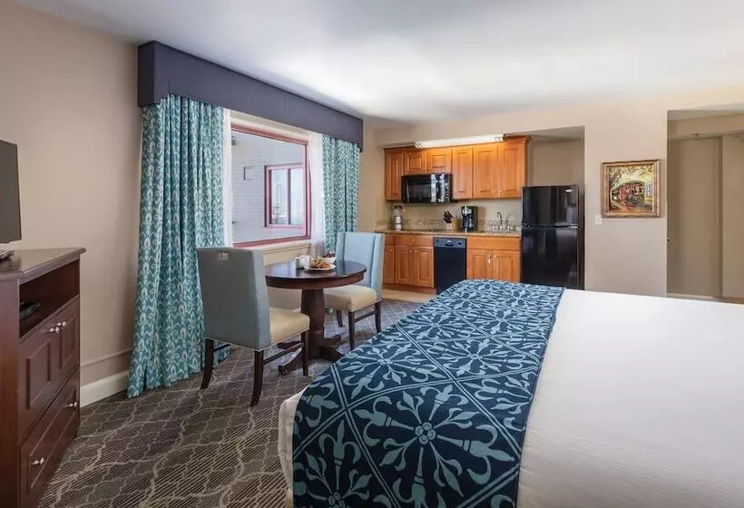 استودیوی استاندارد, Club Wyndham Avenue Plaza