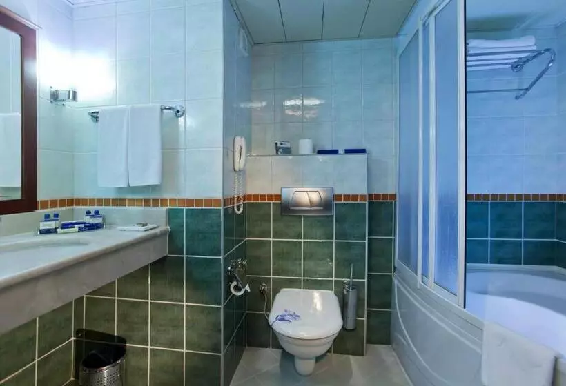 اتاق استاندارد سه نفره, Best Western Plus Khan