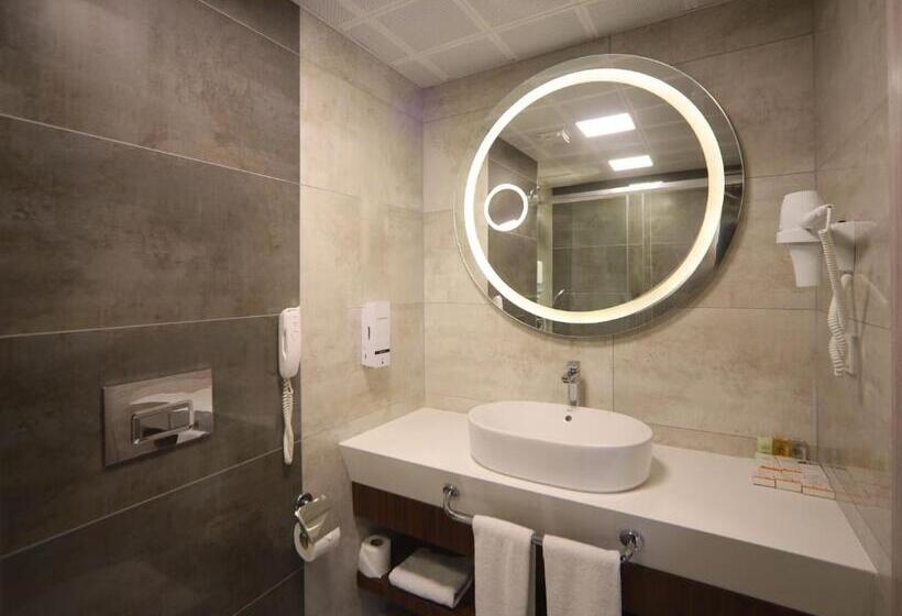 キングサイズベッドのデラックスルーム, Best Western Plus Khan