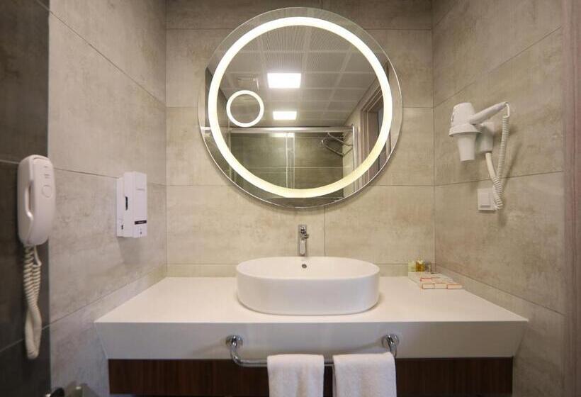 デラックスルーム, Best Western Plus Khan