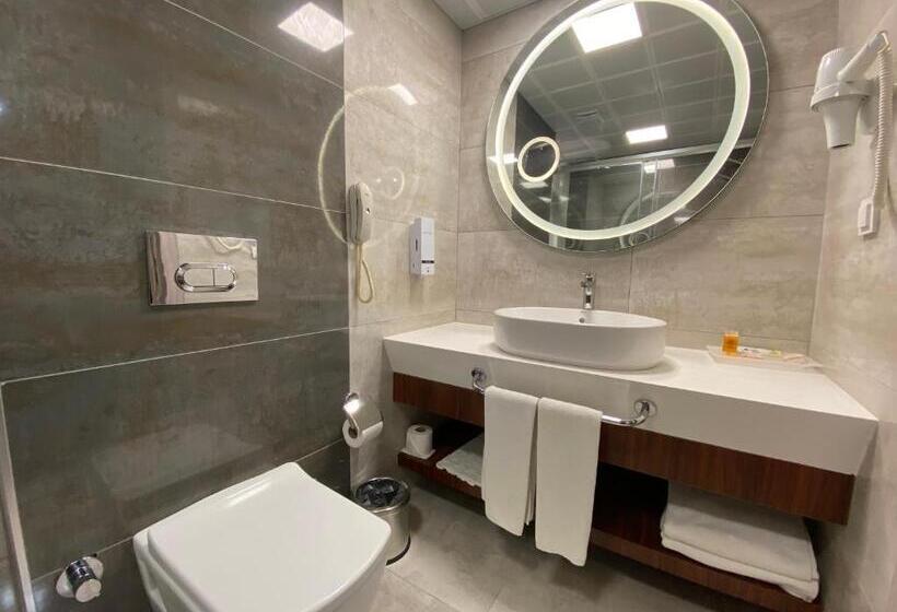 キングサイズベッドのデラックススイート, Best Western Plus Khan