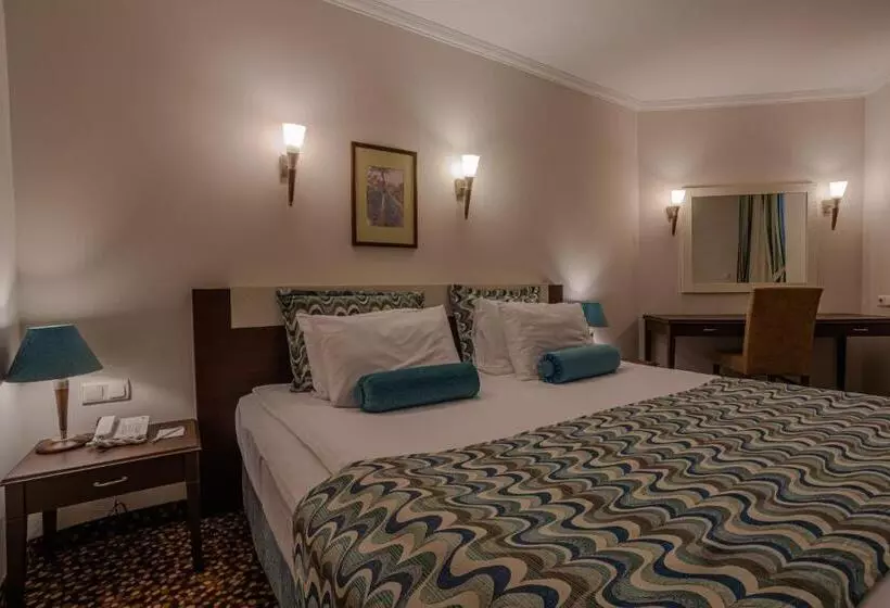 سوئیت با تخت بزرگ, Best Western Plus Khan