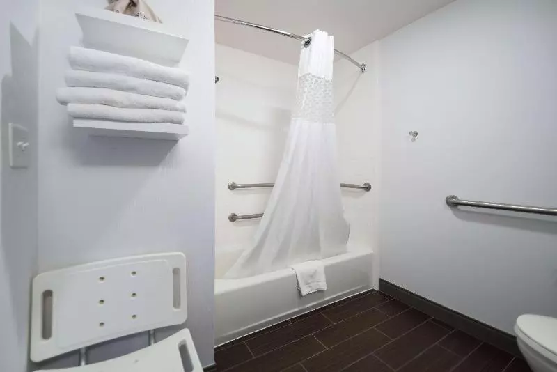 سوییت جونیور, Best Western Plus Khan