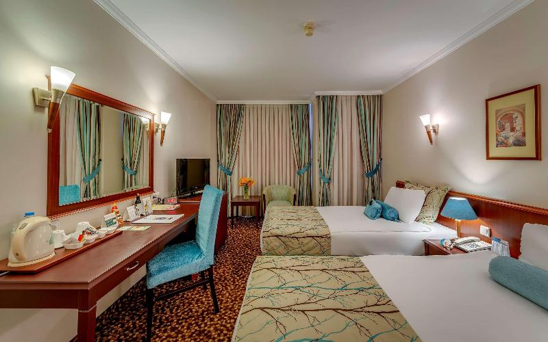 スタンダードトリプルルーム, Best Western Plus Khan