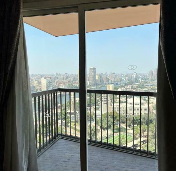اتاق پرمیوم, Sofitel Cairo Nile El Gezirah