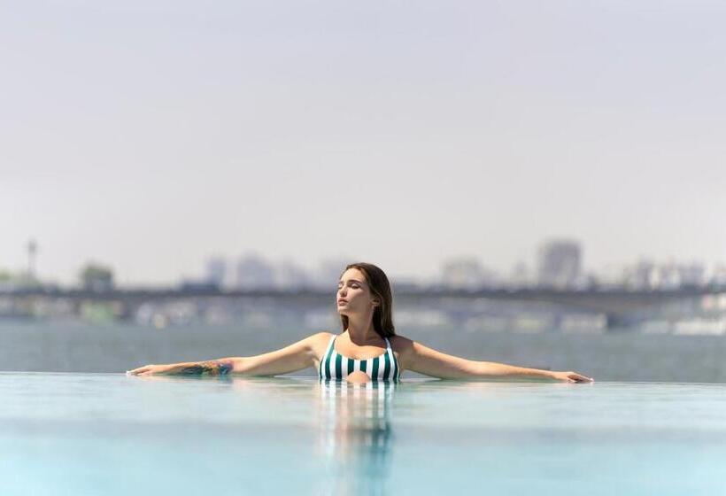 اتاق لوکس با تخت بزرگ, Sofitel Cairo Nile El Gezirah