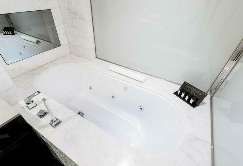 Suite, The Marmara Taksim