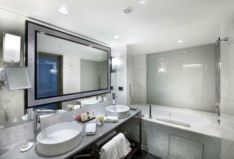 Suite, The Marmara Taksim