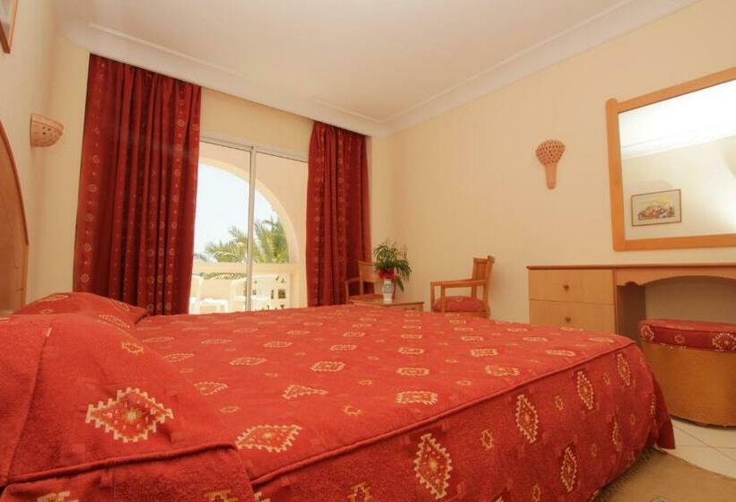 标准三人间, Zita Beach Resort