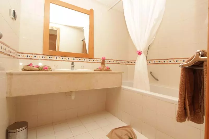 スタンダード4人部屋, Zita Beach Resort