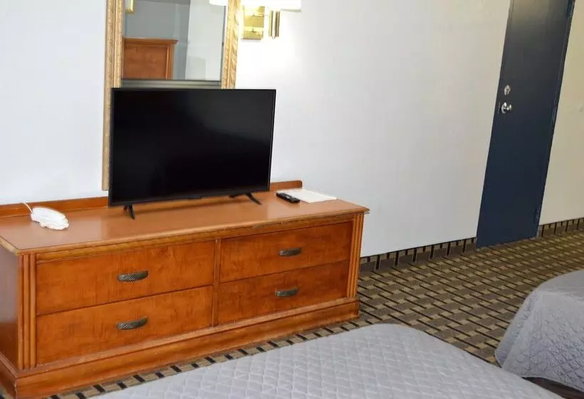 ２ダブルベッドのスタンダードルーム, Americas Best Value Inn And Suites St. Cloud