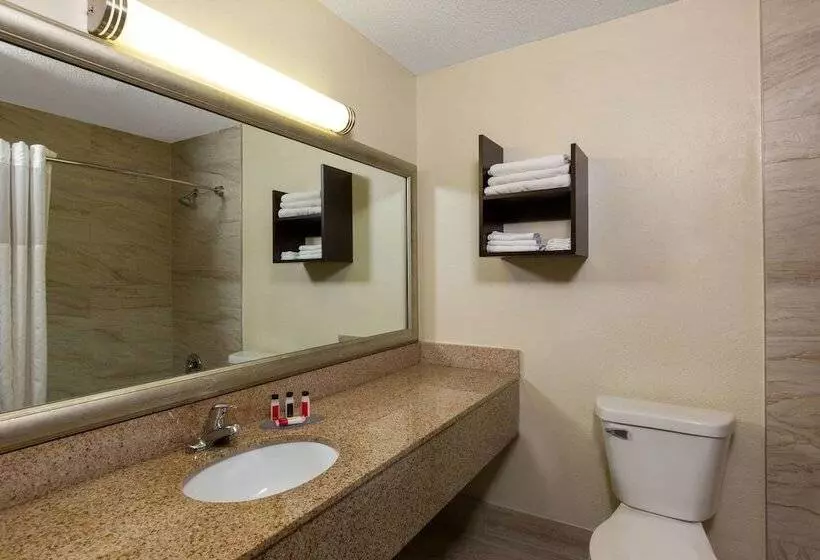 استودیوی استاندارد با تخت دوبل, Americinn By Wyndham La Crosse Riverfrontconference Center