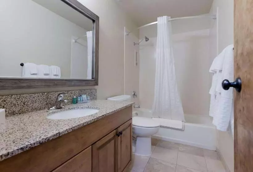 スイート, Best Western Foothills Inn