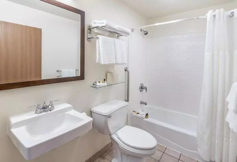 3 Bedroom Suite, Best Western Plus Eagle Vail Valley