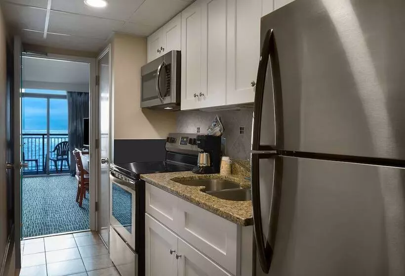 سوییت با چشم‌انداز دریا, Dayton House Resort   Bw Signature Collection