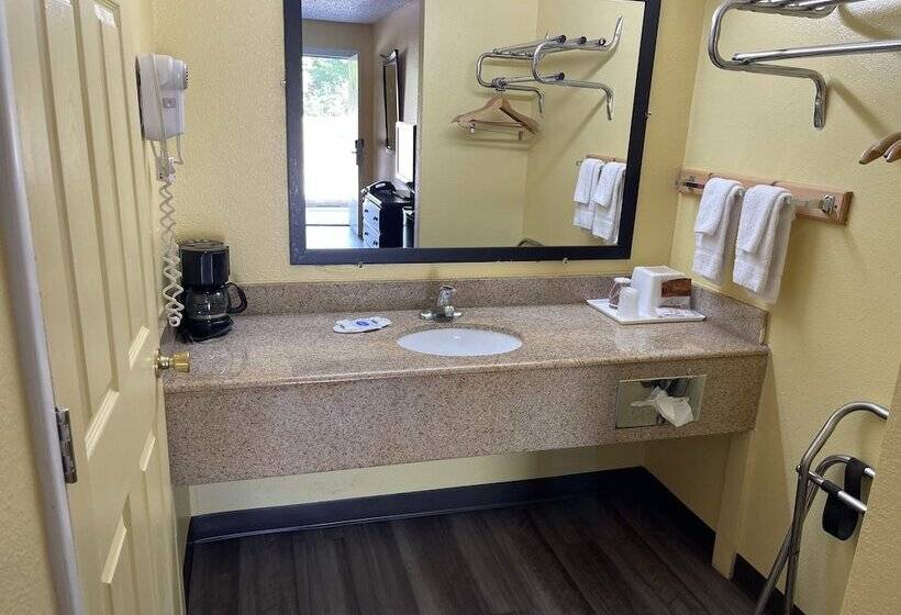 غرفة قياسية, Kansas Inn