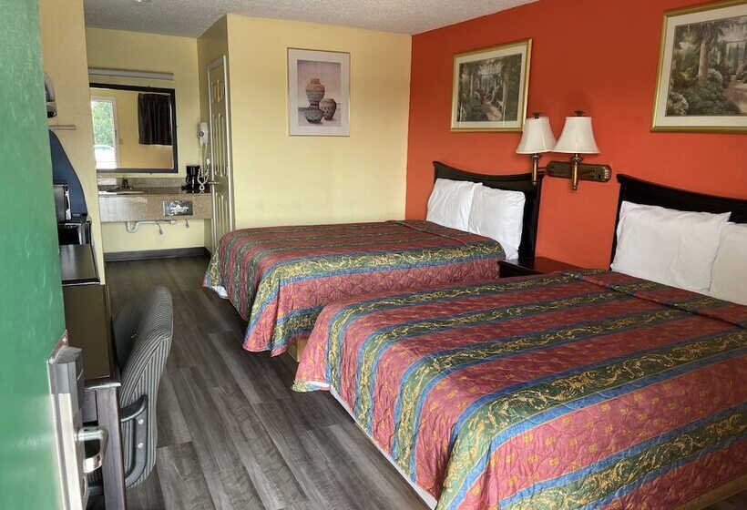 غرفه قياسيه سريرين مزدوجين, Kansas Inn