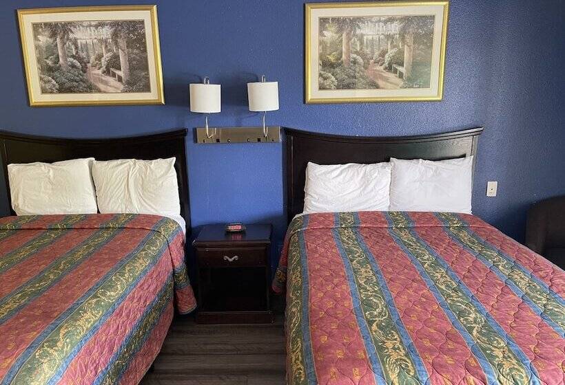 Номер Стандарт 2 Двуспальные Кровати, Kansas Inn