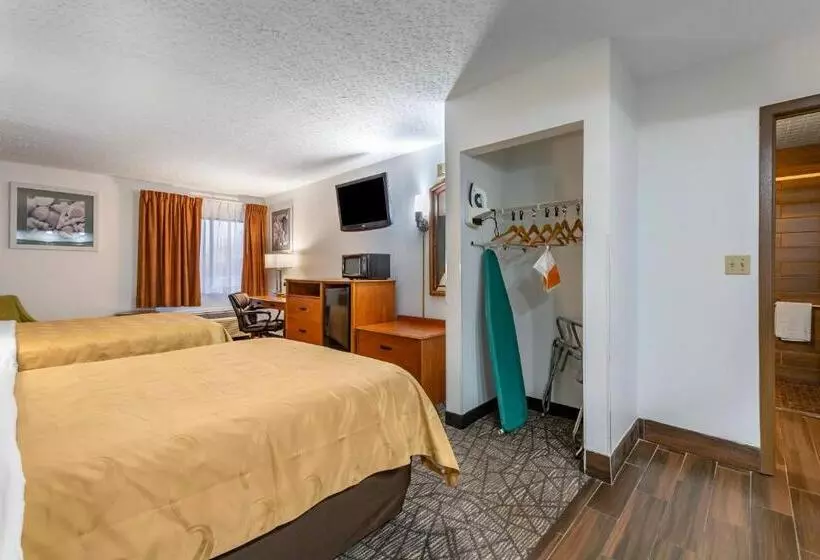 اتاق استاندارد برای معلولان, Quality Inn Austintown Youngstown West