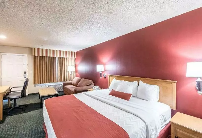 キングサイズベッドのスタンダードルーム, Quality Inn Casa Grande I 10