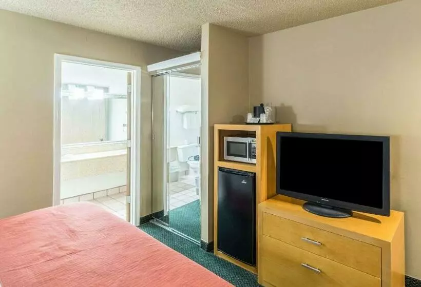 キングサイズベッドのスタンダードルーム, Quality Inn Casa Grande I 10