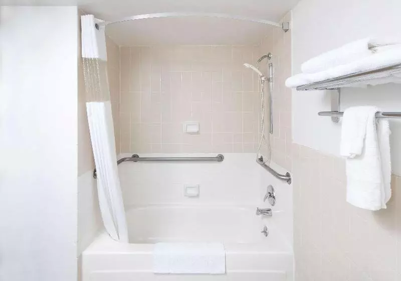 ジュニアスイート, Red Lion Hotel Ellensburg