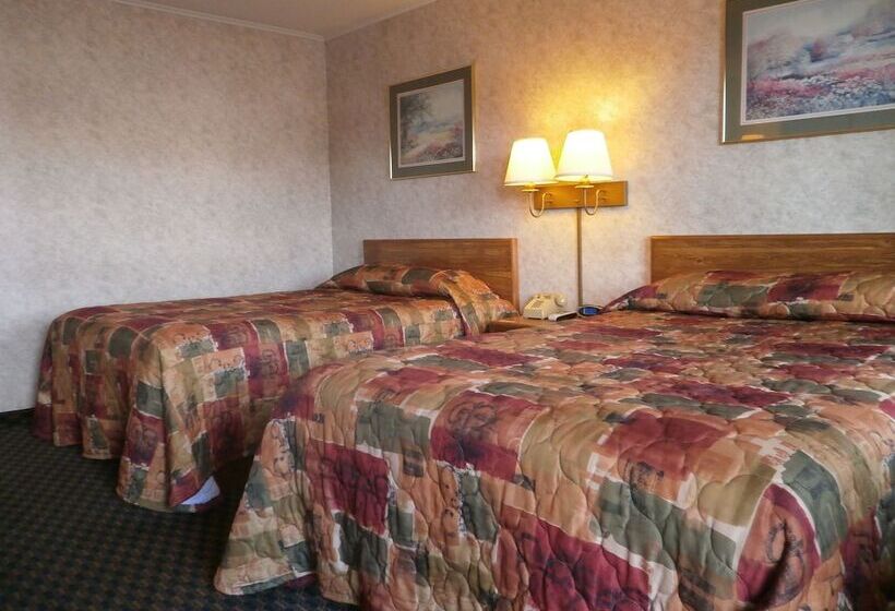 Номер Стандарт 2 Двуспальные Кровати, Richmond Inn & Suites