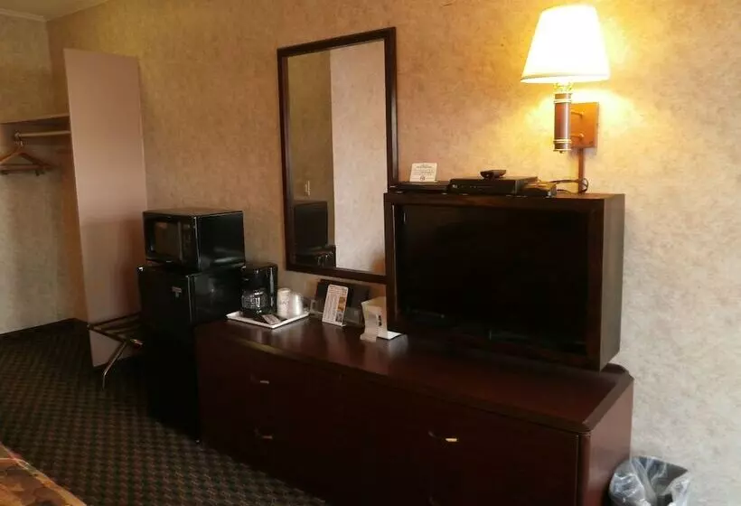 ２ダブルベッドのスタンダードルーム, Richmond Inn & Suites
