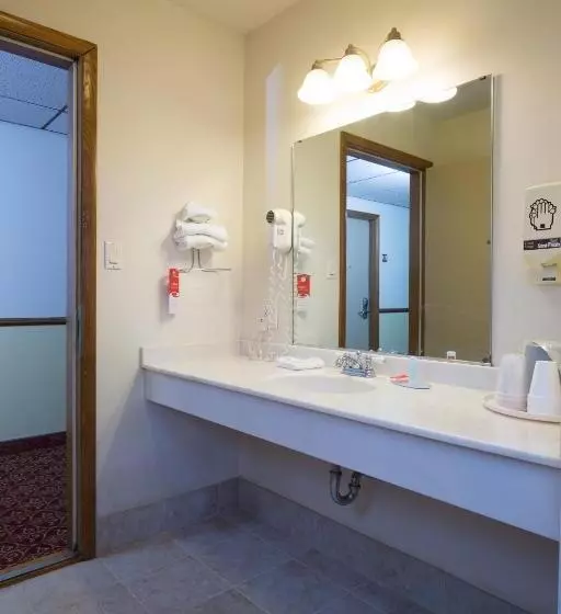 Standard-huone King-vuode, Travelodge By Wyndham Merrill