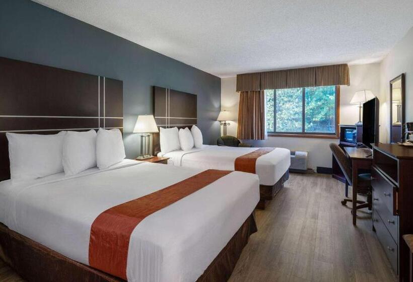 Номер Стандарт, Travelodge By Wyndham Merrill