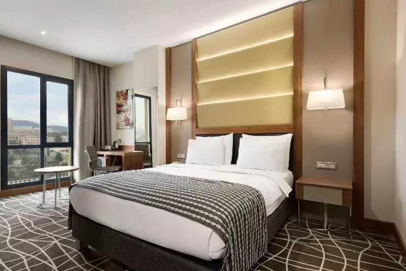 Sviitti King-vuode, Travelodge By Wyndham Merrill