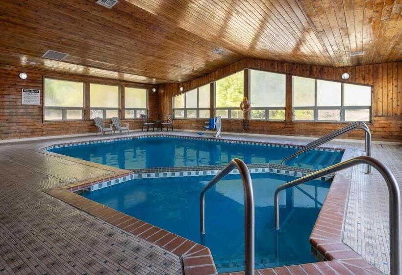 جناح سرير كينج, Travelodge By Wyndham Merrill