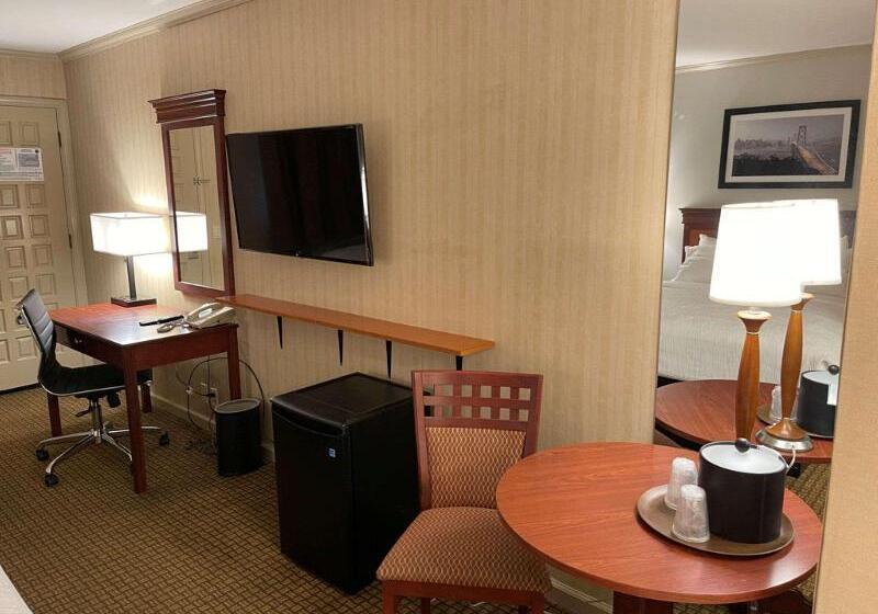 Номер Стандарт Адаптированный для Инвалидов, Surestay Plus Hotel By Best Western Mountain View