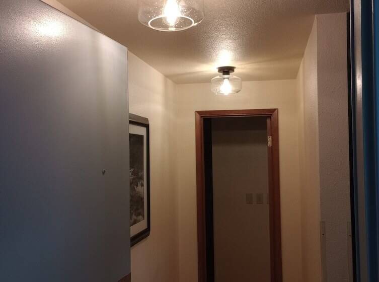 豪华房间, Cocusa Motel