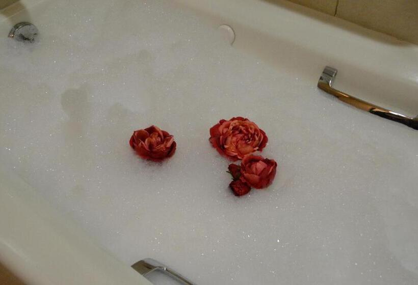 غرفة قياسية سرير كينج, Best Western Plus Silverdale Beach