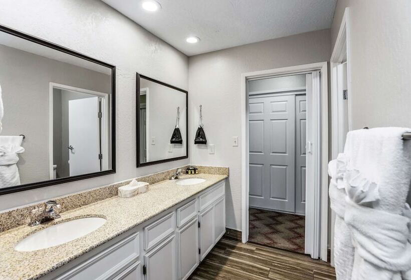 Люкс, Best Western Plus Sonora Oaks Hotel And Conference Center